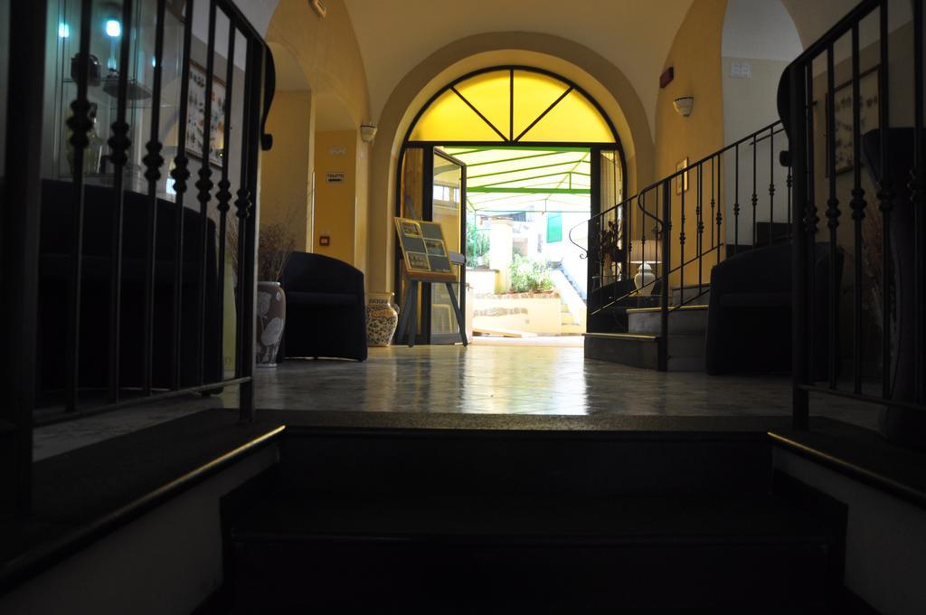 Hotel Savoia Procida Exterior foto