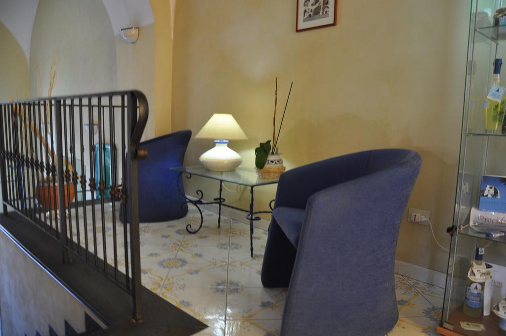 Hotel Savoia Procida Exterior foto